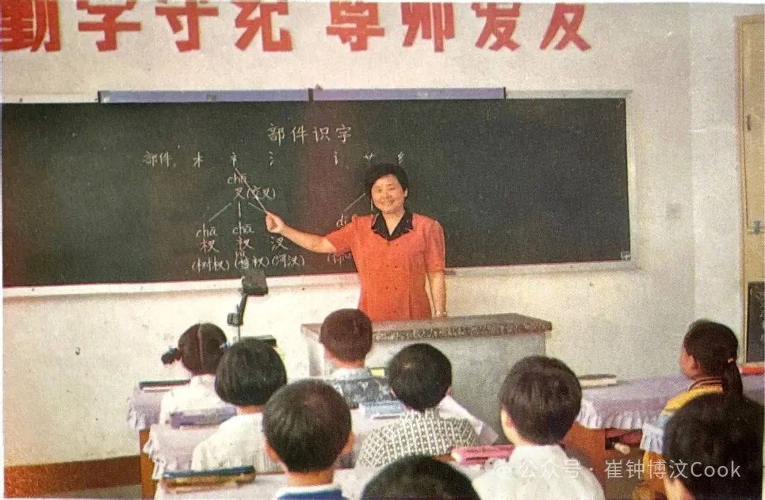 DƬ